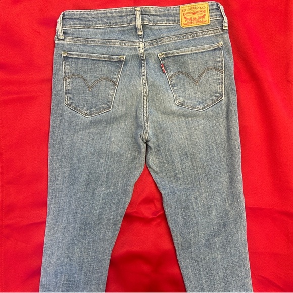 Levi's Light Blue Distressed Skinny Jeans - Picture 3 of 5